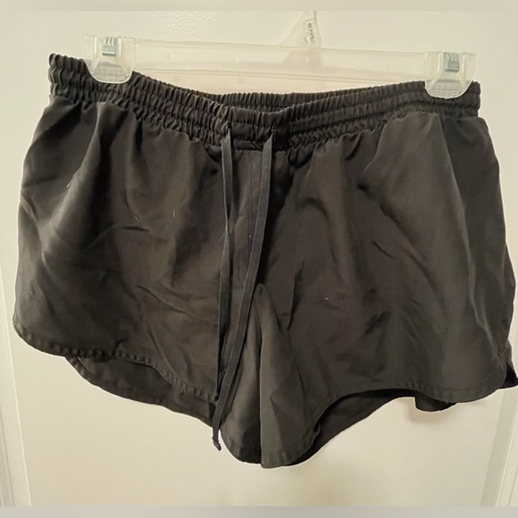 Old Navy Active Mid-Rise Go-Dry Shorts | Size S - Picture 2 of 2
